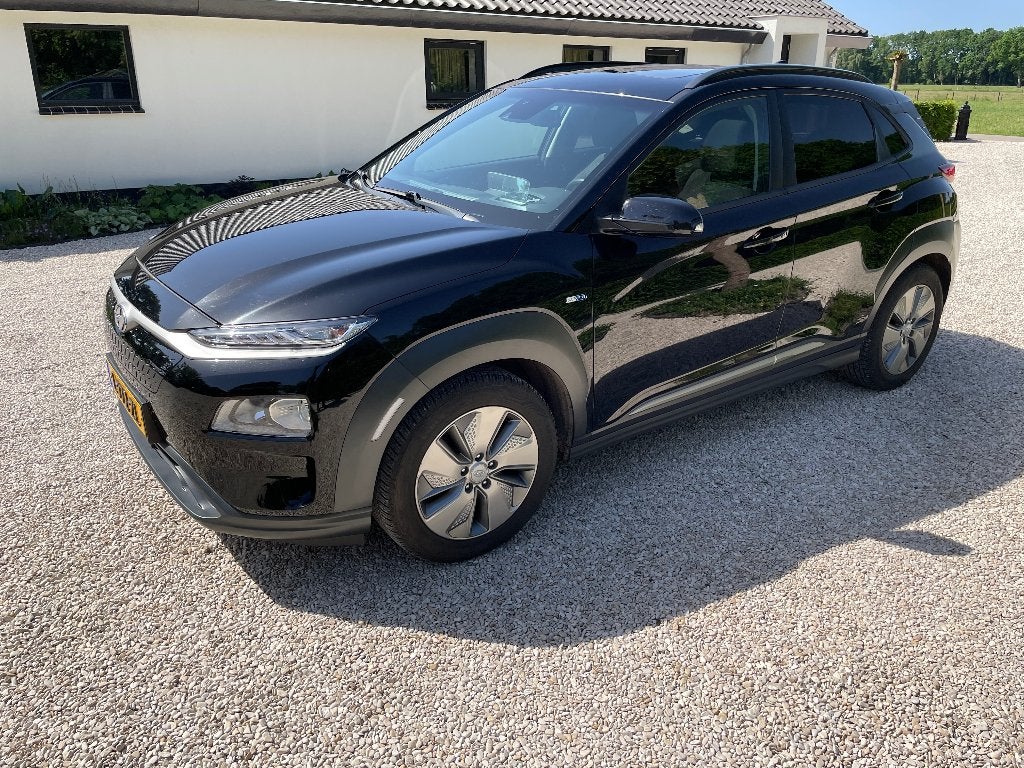 Kona Electric grote accu 1e eig zeer voordelige fijne auto!, Auto's, Hyundai, 14 kWh, Zwart, Origineel Nederlands, Elektrisch