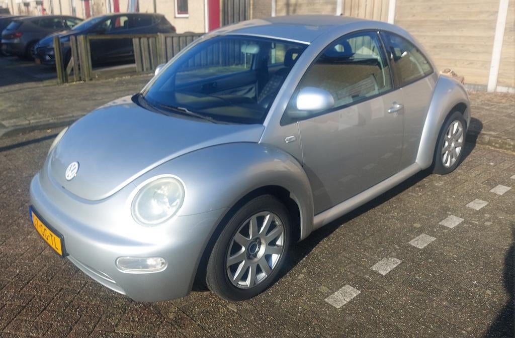 Volkswagen Beetle (Kever) - 2000 - Grijs - 174.000 km, Voorwielaandrijving, 1203 kg, 4 cilinders, 1984 cc