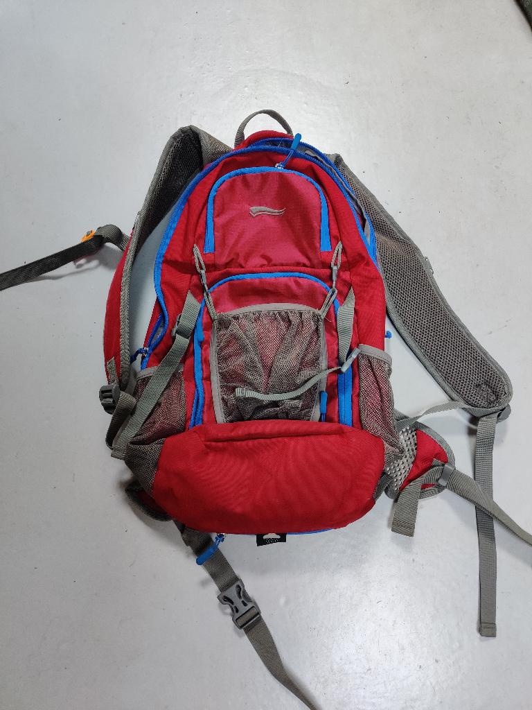Crivit rugzak rood, ca 16 liter, Sieraden, Tassen en Uiterlijk, Tassen | Rugtassen, Overige merken, Ophalen of Verzenden