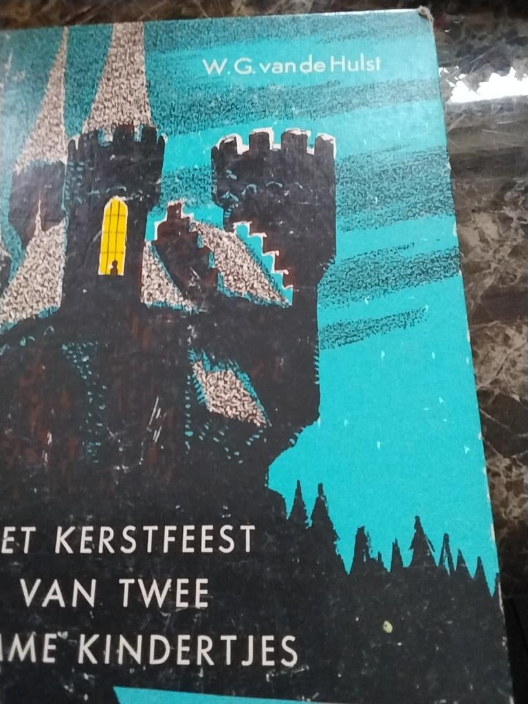 Het Kerstfeest van Twee Arme Kindertjes - W.G. van de Hulst, Boeken, Ophalen of Verzenden, Gelezen, W.G. van de Hulst, Sprookjes