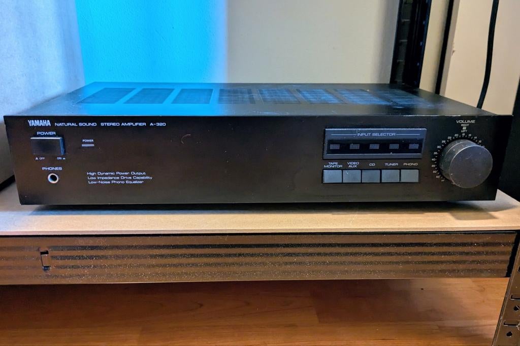 Yamaha A-320, Ophalen of Verzenden, Yamaha