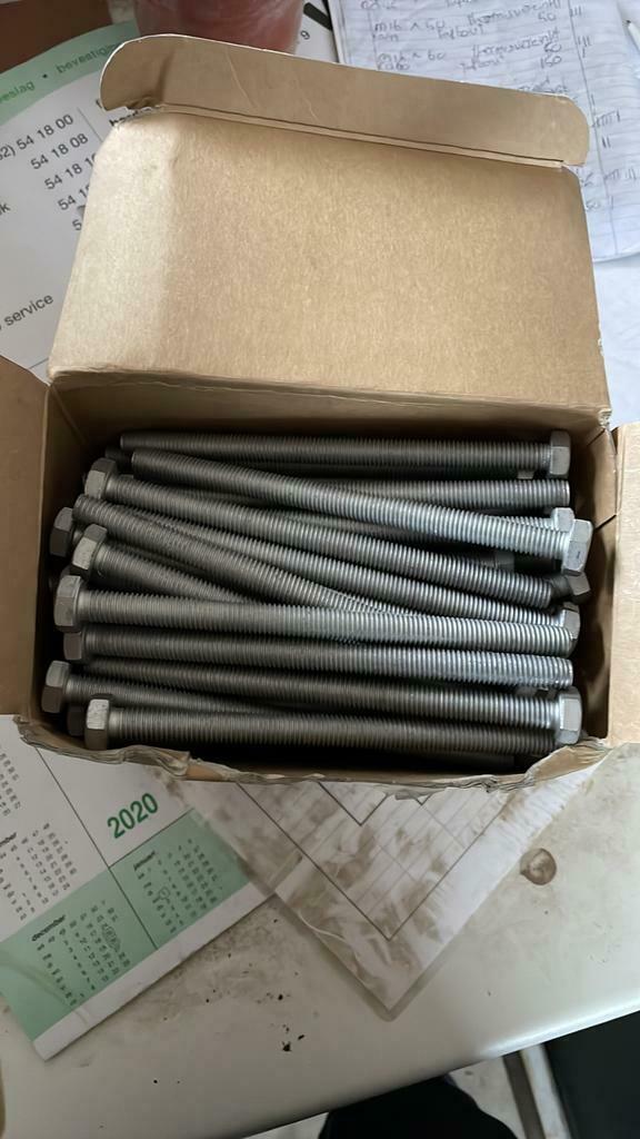 M10 x 150 tapbout roest vast staal A2, Ophalen of Verzenden, Zo goed als nieuw