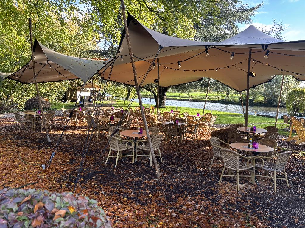 Stretchtent 10,5x16m (168 m²) Te Koop, Tuin en Terras, Ophalen, Zo goed als nieuw