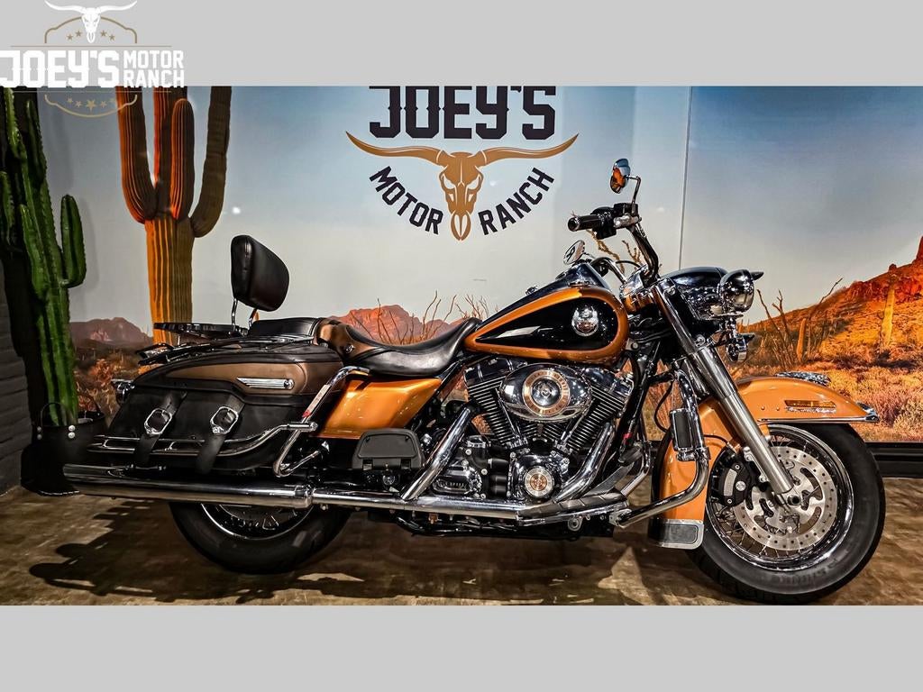 HARLEY-DAVIDSON ROAD KING CLASSIC FLHRC 105th ANNIVERSARY, Motoren, 2 cilinders, HARLEY-DAVIDSON, Motorrijbewijs A, Bedrijf