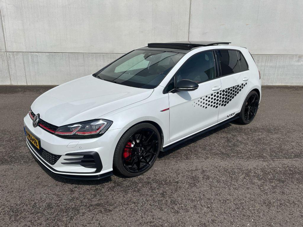Volkswagen Golf 2.0 TSI TCR DSG 2019 PANO ACC LED KEYLESS, Auto's, 4 cilinders, Alcantara, Wit, Bedrijf