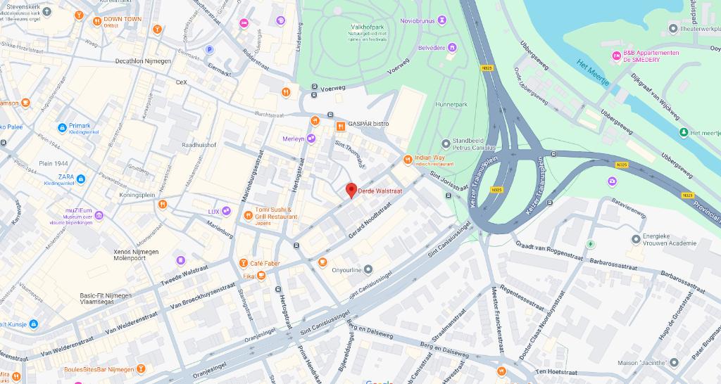 Regelmatig parkeerplaatsen te huur Nijmegen centrum, Huizen en Kamers, Garages en Parkeerplaatsen, Gelderland
