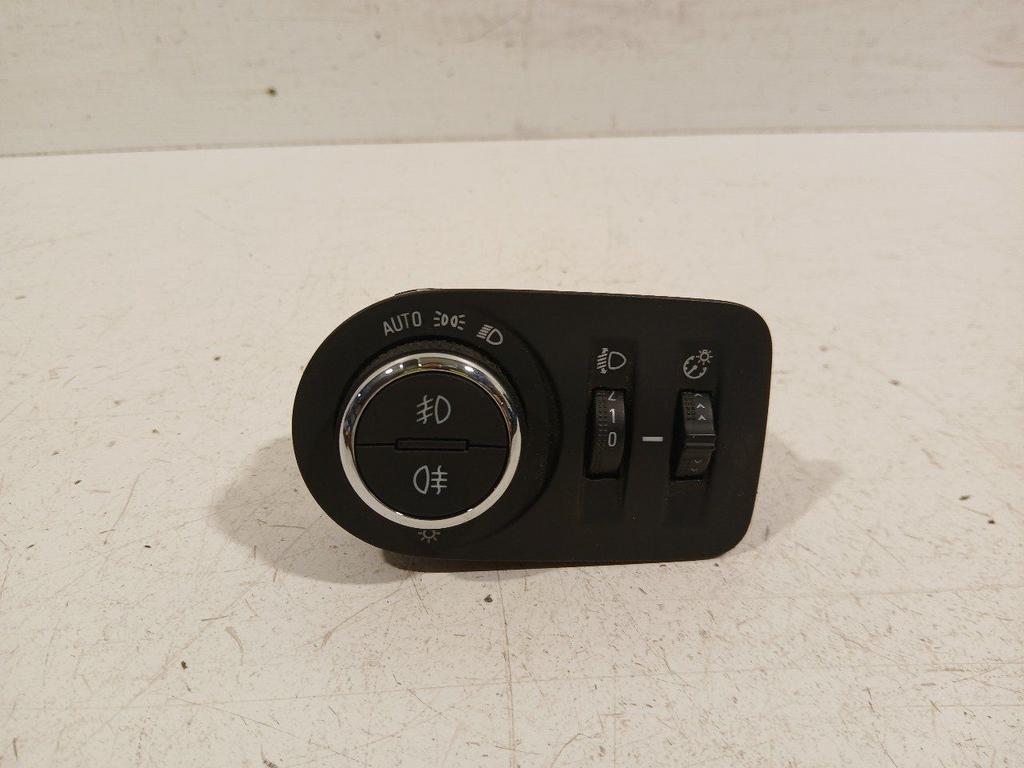 Lichtschakelaar Opel Combo, Auto-onderdelen, Dashboard en Schakelaars, Onderdelen@venauto.nl, Van der Ven Autorecycling B.V., Gebruikt