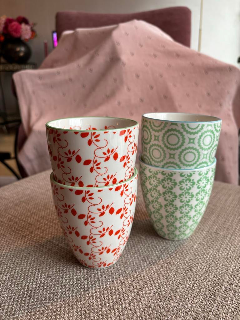 Oriental Selection Porseleinen Bekers - Set van 4, Huis en Inrichting, Keuken | Servies, Ophalen of Verzenden, Zo goed als nieuw