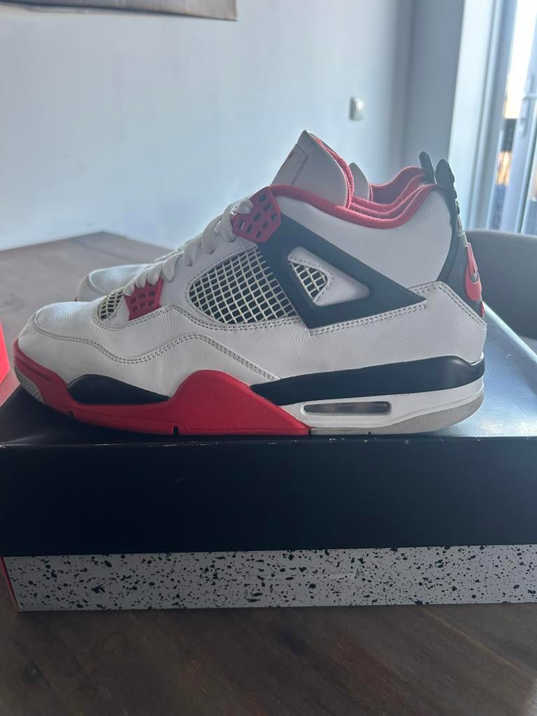 Nike Air Jordan 4 Fire Red EU 46 8,5/10, Ophalen of Verzenden, Zo goed als nieuw, Wit