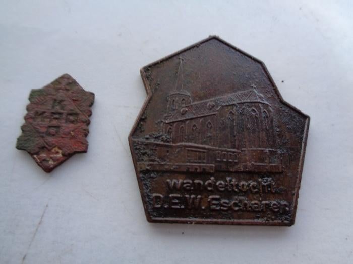 2 stuks 19/20eeuwse herdenkings Penningen, Ophalen of Verzenden, Overige materialen, Nederland