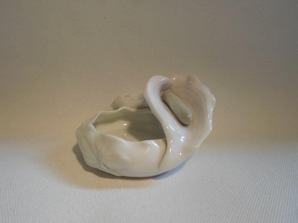 Porselein Schaaltje Lelie Blanc De Chine, Antiek en Kunst, Ophalen of Verzenden
