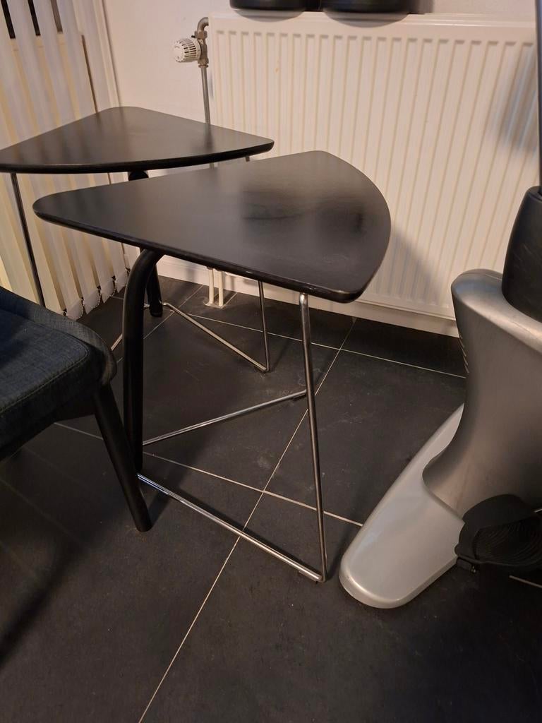 Originele Thonet bijzettafeltjes - Driehoek design, Minder dan 55 cm, Gebruikt, Bauhaus, Overige vormen