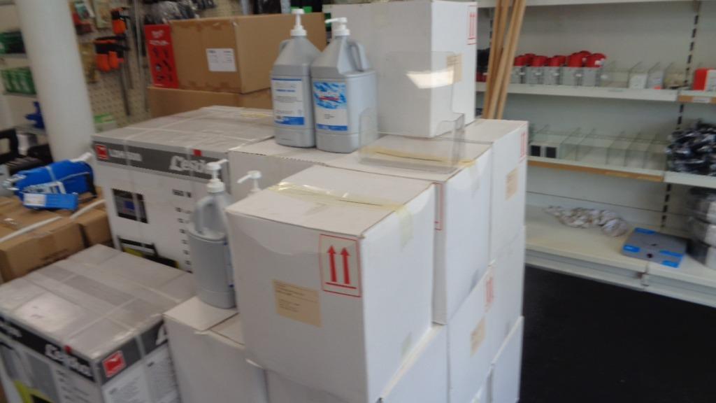 76 x handzeep  4 liter  incl handpomp   liefst 1 koop, Ophalen, Zeep, Nieuw, Nederland