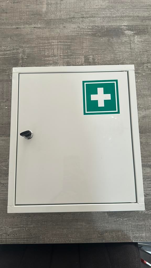 Medicijne kistje, Huis en Inrichting, Woonaccessoires | Kisten, Ophalen of Verzenden, Zo goed als nieuw, Minder dan 50 cm
