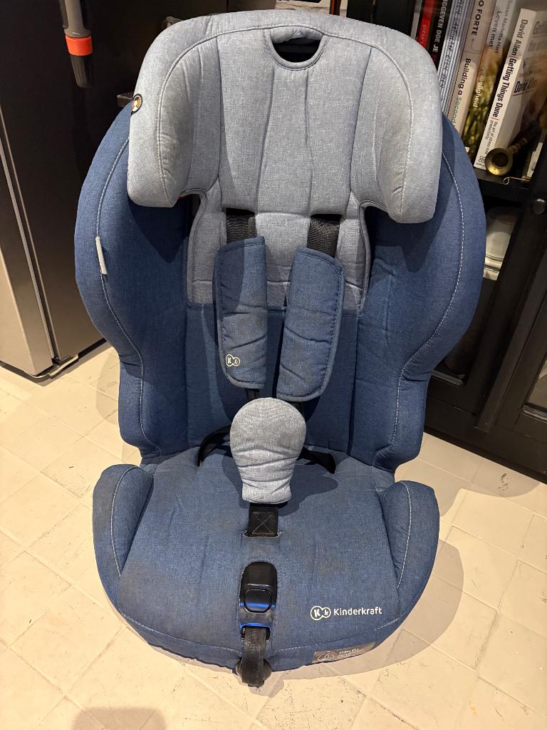Autostoel Kinderkraft, Autogordel of Isofix, Gebruikt, 9 t/m 36 kg, Ophalen