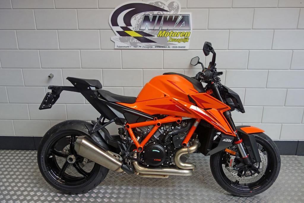 KTM 1390 SUPER DUKE R EVO, 2 cilinders, KTM, Motorrijbewijs A, Bedrijf