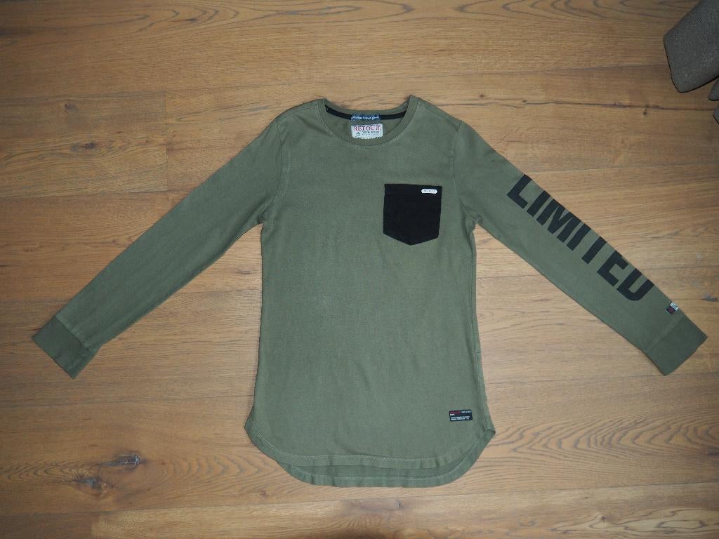 Groene longsleeve van RETOUR maat 11 / 12 - 146 / 152, Gebruikt, Ophalen of Verzenden, Shirt of Longsleeve, Jongen