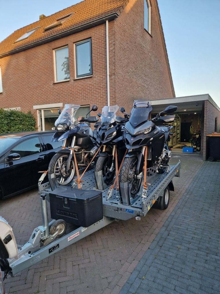 Te huur: Motortrailer 3 motoren motor aanhanger 1,2 of 3, Ophalen, Gebruikt