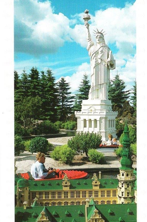 DENEMARKEN,- Legoland. Vrijheidsbeeld.  11-02, Ophalen of Verzenden, 1980 tot heden, Gelopen, Overig Europa