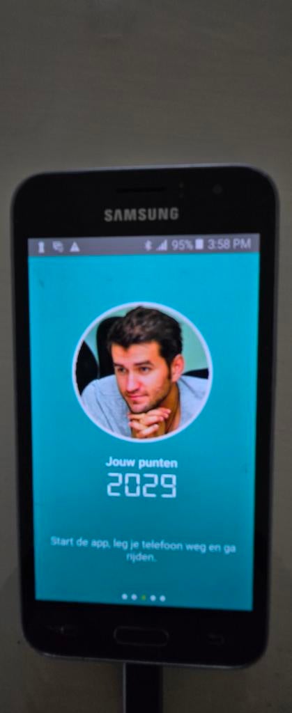 Samsung Galaxy J1, Telecommunicatie, Mobiele telefoons | Samsung, Gebruikt, Zwart, Touchscreen, Ophalen of Verzenden
