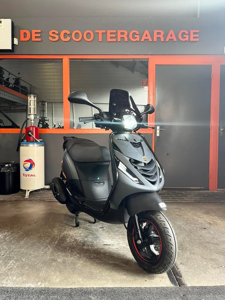 Piaggio Zip iget NIEUW brom 45km FULL, Ophalen, Piaggio, Piaggio, Maximaal 45 km/u