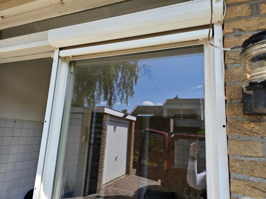 Screen voor raam elektrisch, 150 tot 300 cm, Ophalen, Zo goed als nieuw, Elektrisch