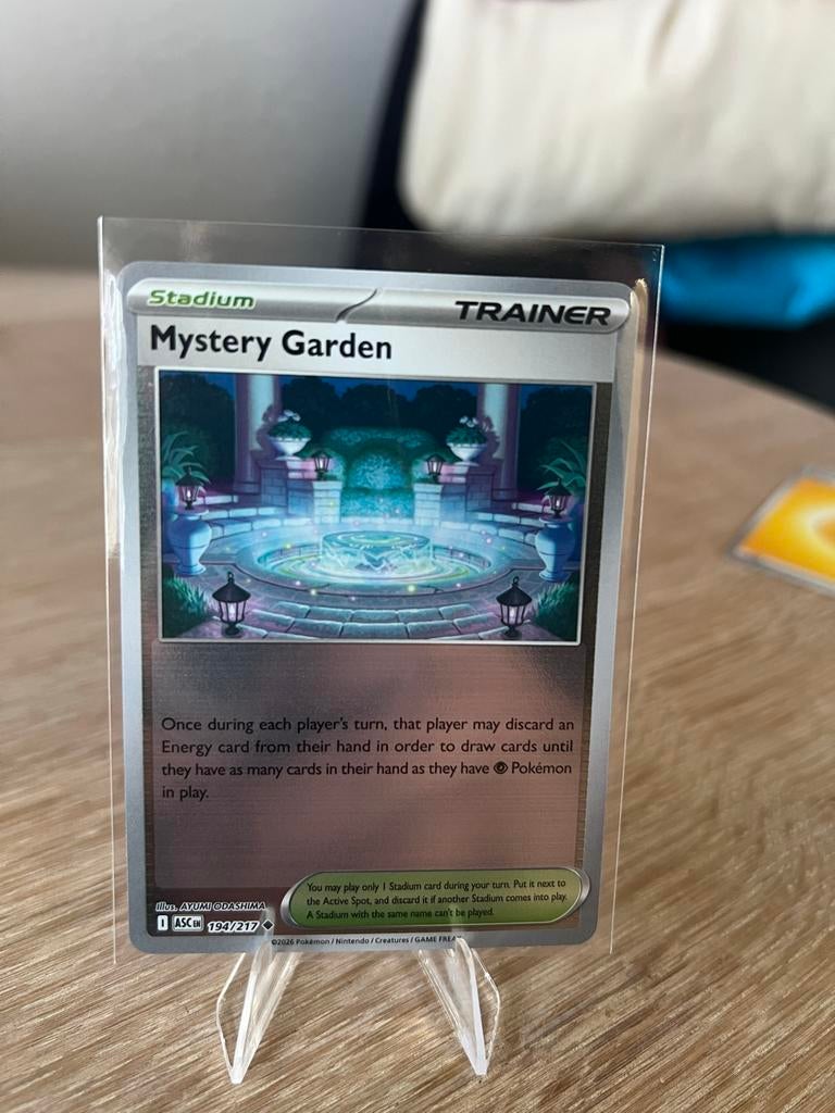 Pokémon  TCG: Mystery Garden Reverse Holo(ASC 194/217), Ophalen of Verzenden, Zo goed als nieuw, Losse kaart