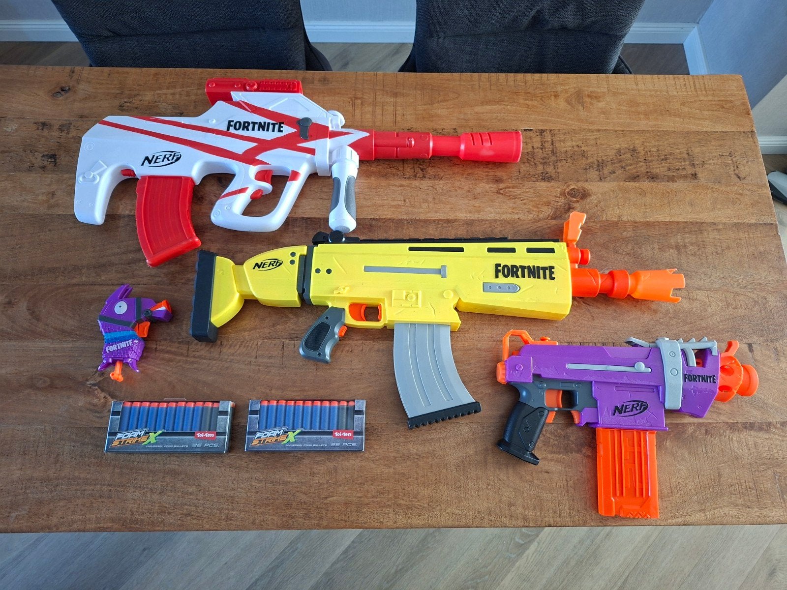 4-delige Fortnite Nerfset + 2 doosjes pijltjes, Ophalen of Verzenden, Gebruikt