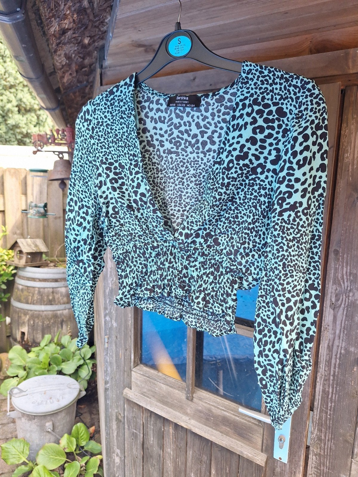 Panterprint topje Bershka, Overige kleuren, Zo goed als nieuw, Lange mouw, Maat 34 (XS) of kleiner