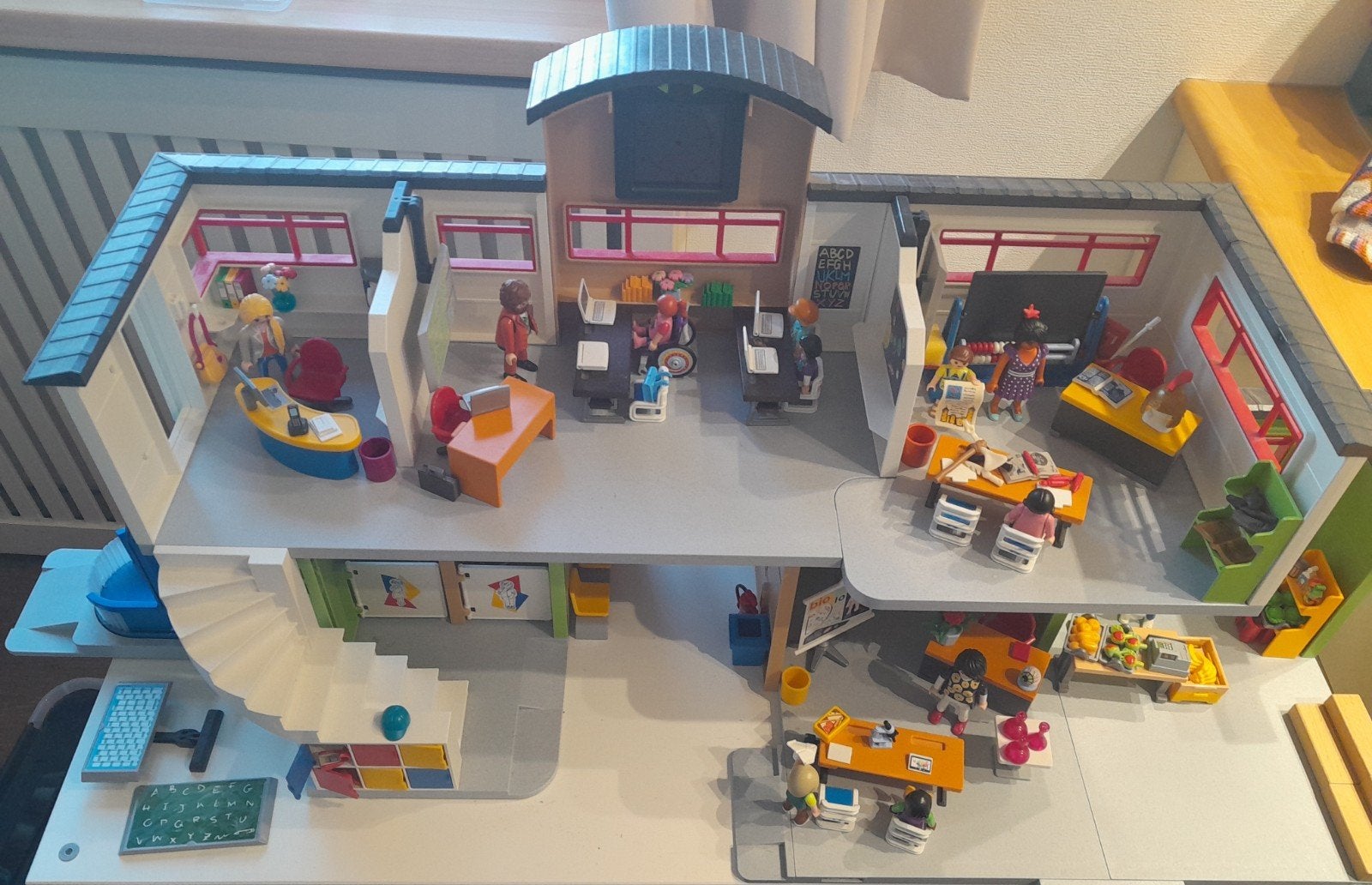 Playmobile citylife school (9453) met extra lokaal, Ophalen of Verzenden, Gebruikt