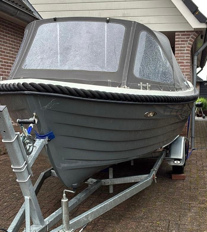 Als nieuw Sloep Valery 555 met 20 PK buitenboordmotor, Overige typen, Zo goed als nieuw, Anker, Ophalen
