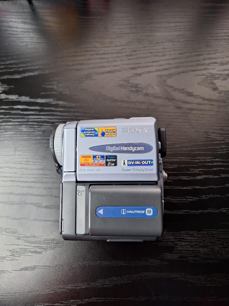 Sony Handycam DCR-PC8E-PAL Mini DV [ Retro / Vintage ], Mini dv, 20x of meer, Ophalen of Verzenden, Sony