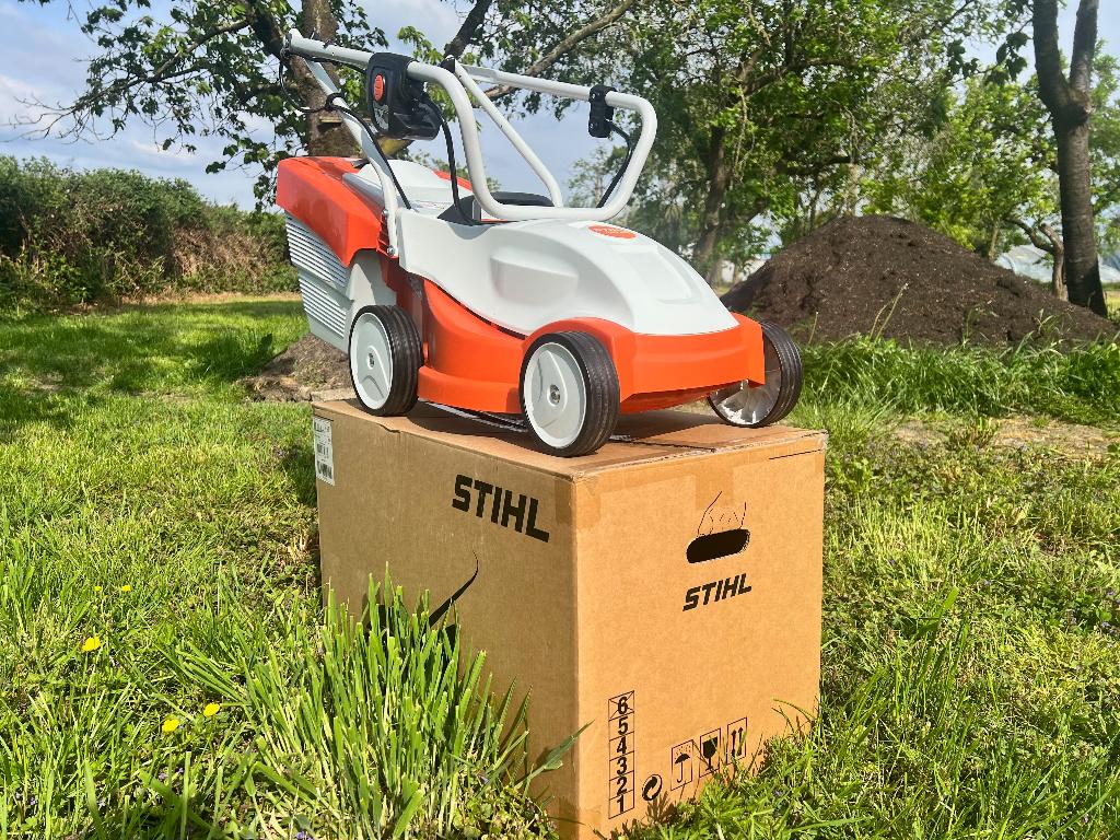 Elektrische grasmaaier met snoer - nieuw - STIHL 235 rme, Ophalen of Verzenden, Nieuw, Elektrische grasmaaier, Stihl