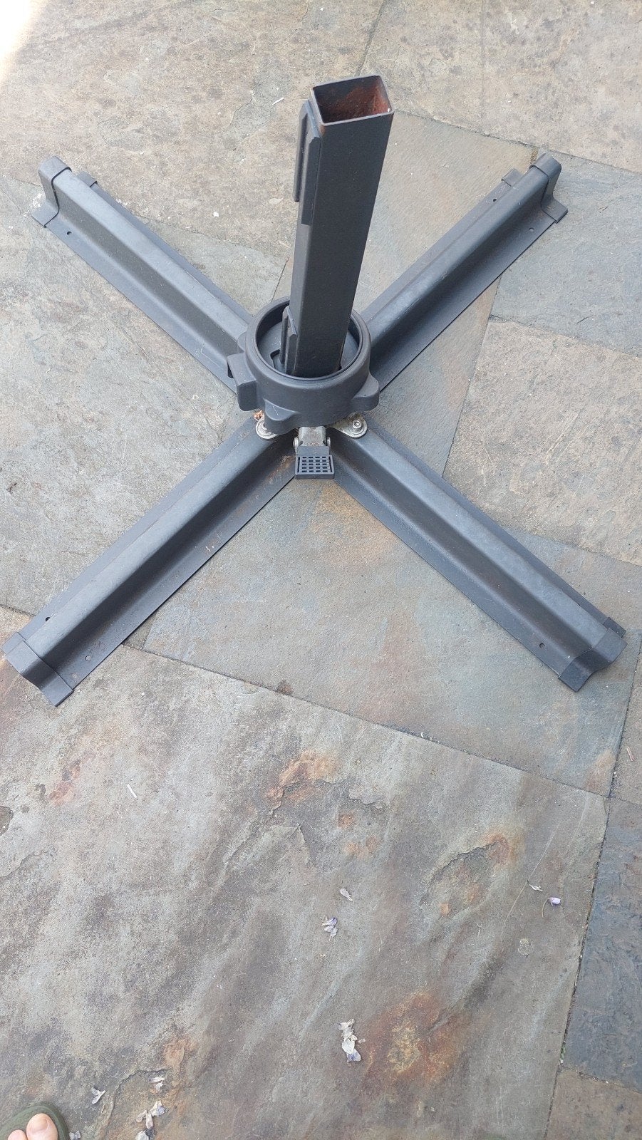 Parasolvoet kruisvoet voor zweefparasol, Ophalen of Verzenden, Gebruikt, Minder dan 1 meter, Parasolvoet