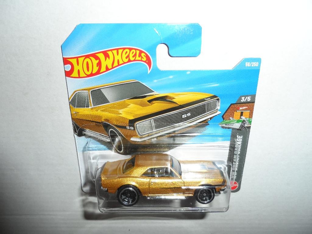 Hot Wheels - '67 Camaro (goud) 1:64, Ophalen of Verzenden, Nieuw, Auto