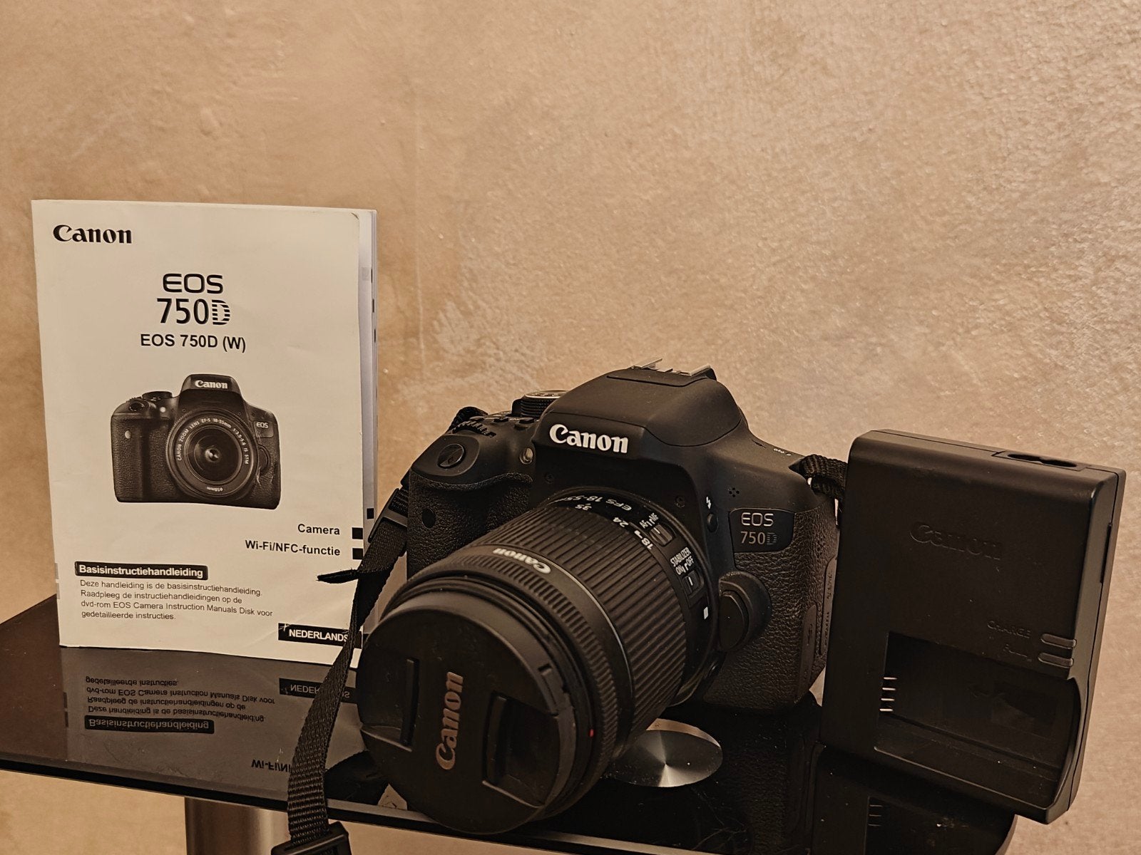 Canon eos 750d, Audio, Tv en Foto, Fotocamera's Digitaal, Ophalen of Verzenden, Zo goed als nieuw, Canon, Geen optische zoom