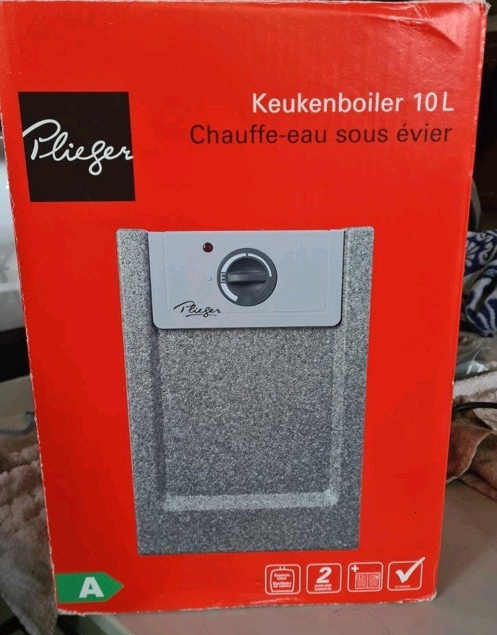Electrische Plieger Keukenboiler 10L - Energieklasse A, Minder dan 20 liter, Boiler, Ophalen of Verzenden, Minder dan 3 jaar oud