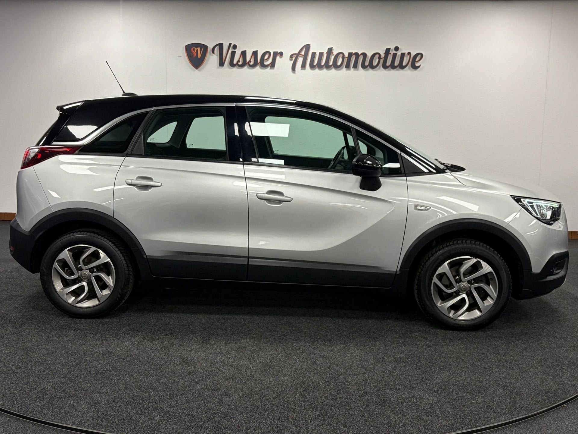 Opel Crossland X 1.2 Turbo Innovation*Airco*Apple/Android*Cr, Auto's, Voorwielaandrijving, 840 kg, Gebruikt, Euro 6