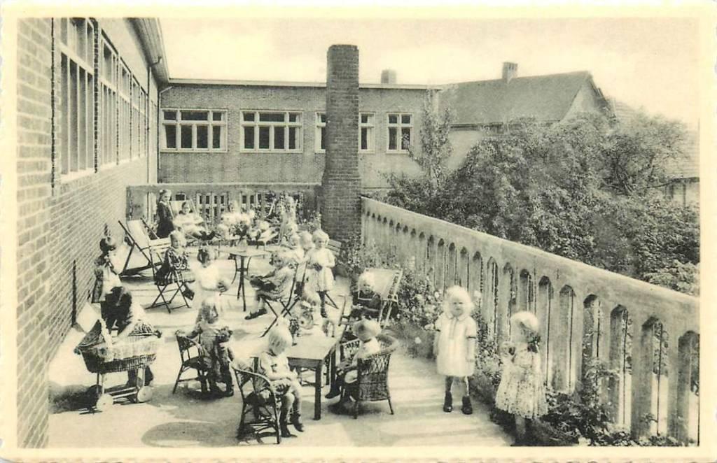 381-390-005 Ravels Openluchtschool voor zwakke meisjes, Verzenden, Voor 1920, Overig Europa