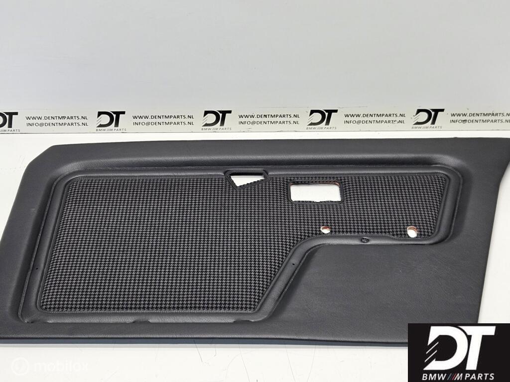 Deurpaneel rechtsvoor BMW E30 4dr 0211 ANTHRAZIT HAHNENTRITT, Auto-onderdelen, Interieur en Bekleding, Nieuw, Ophalen of Verzenden