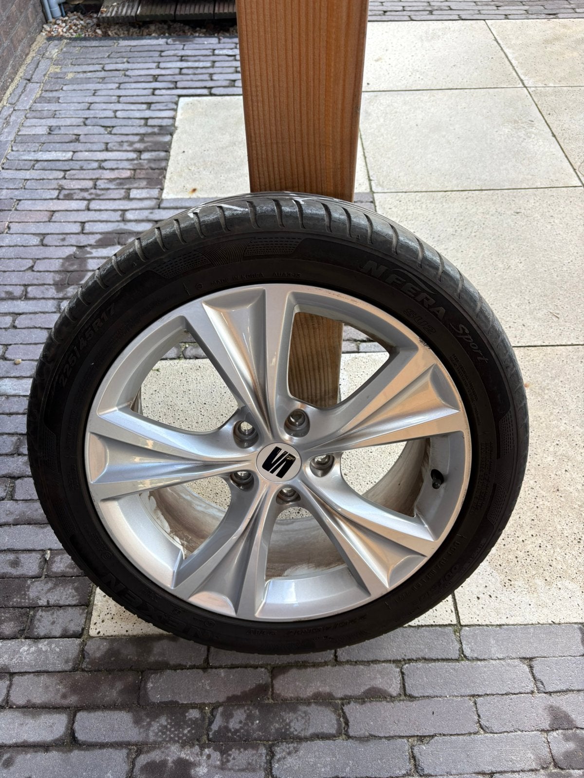 4 originele SEAT velgen met Nexen N'Fera Sport zomerbanden, Ophalen, 17 inch, Band(en), Zomerbanden