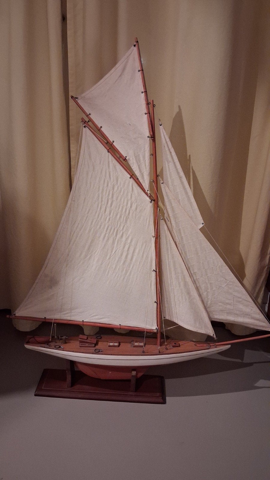 modelboot zeilboot, Hobby en Vrije tijd, Modelbouw | Boten en Schepen, Ophalen, Gebruikt
