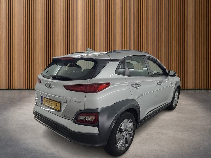 Hyundai KONA EV Comfort 64 kWh 1e-Eig. & Dealer-Onderh BOVAG, Auto's, Stof, Gebruikt, Zwart, Origineel Nederlands
