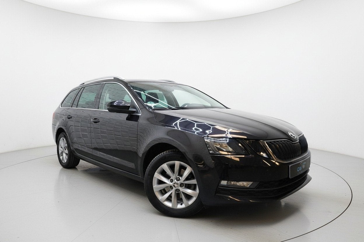 Skoda Octavia Combi 1.5 TSI Greentech Sport Business TREKHAA, Auto's, 4 cilinders, 150 pk, Leder en Stof, Zwart