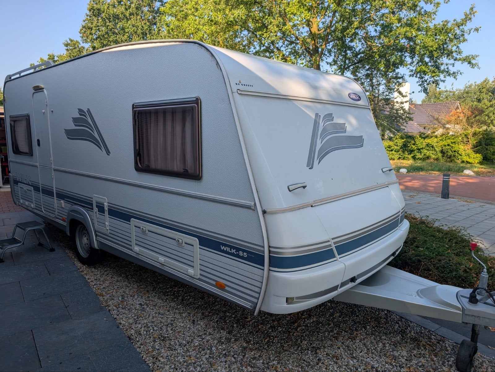 WILK S5 530 2 ENKELE BEDDEN, MOVER, VOORTENT+LUIFEL, Schokbreker, Rondzit, Particulier, 6 tot 7 meter