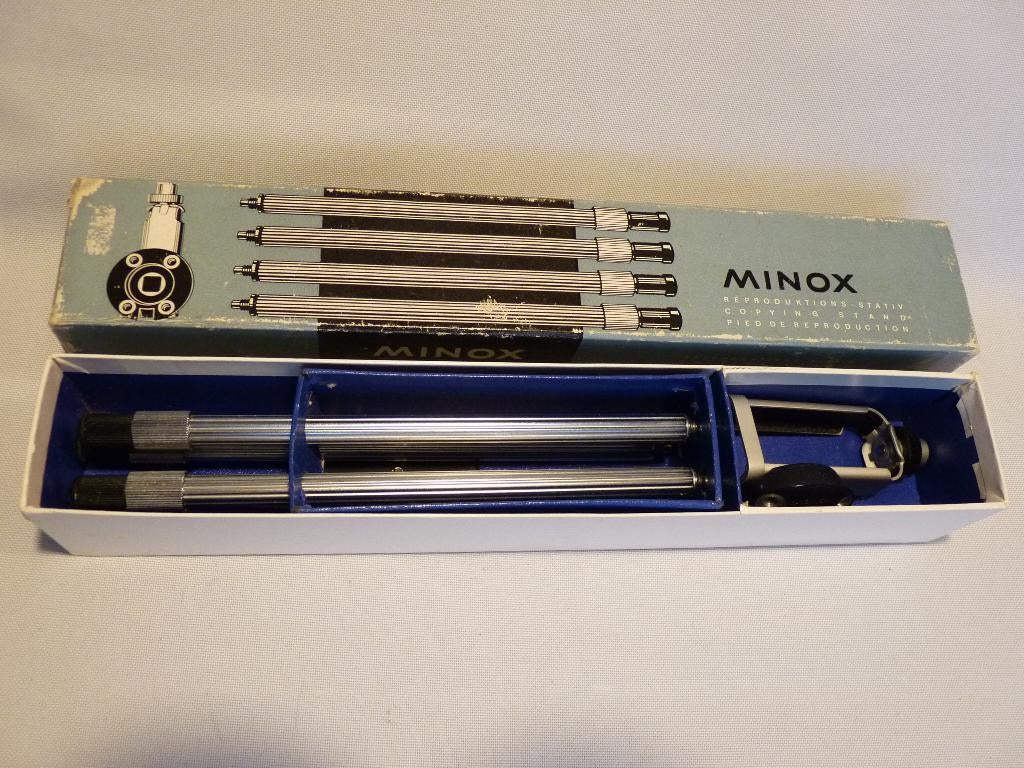 Minox repro-statief in doos, tripod, Ophalen of Verzenden, Zo goed als nieuw, Minder dan 150 cm, Driepoot