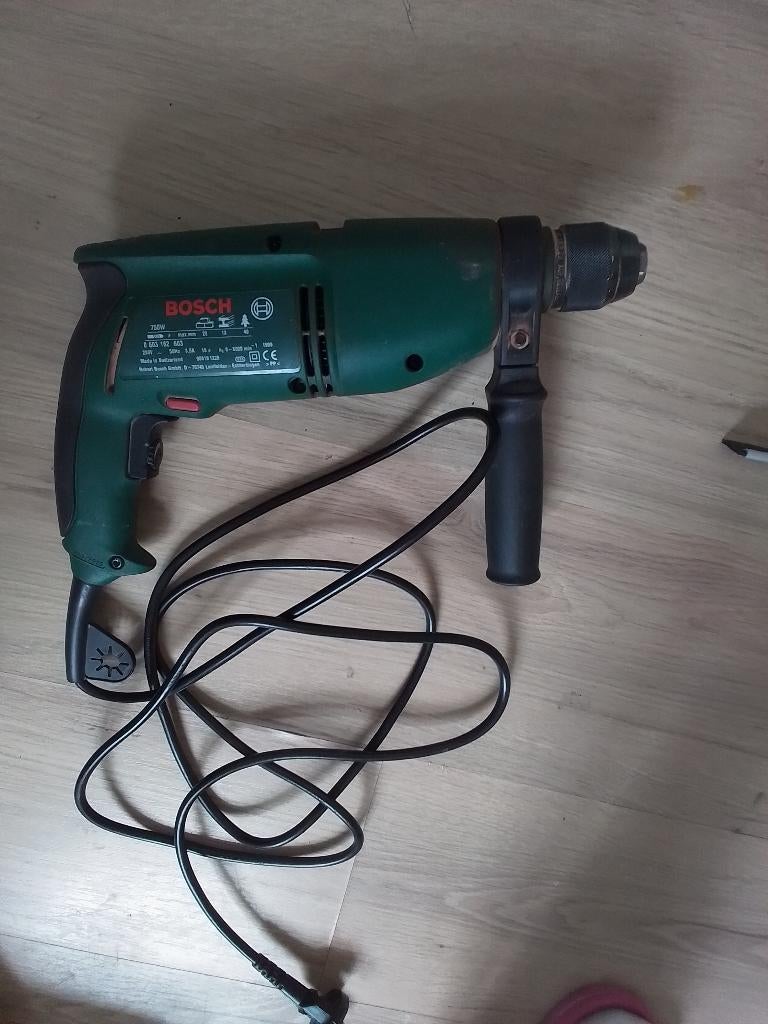 Bosch PSB 750 RE klopboormachine, 600 watt of meer, Zo goed als nieuw, Variabele snelheid, Ophalen