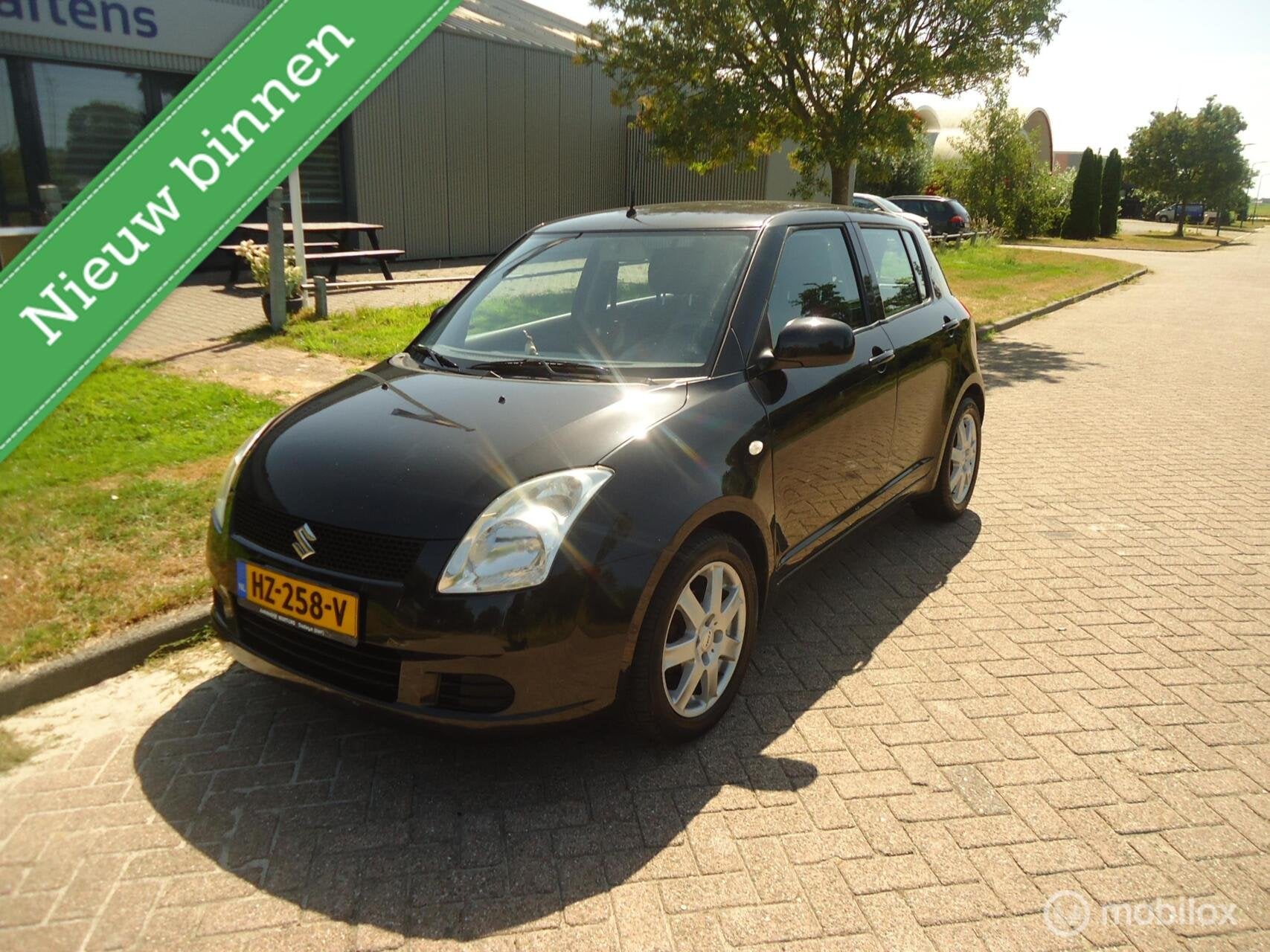 Suzuki Swift 1.3 GLX, Voorwielaandrijving, 400 kg, Bedrijf, Handgeschakeld