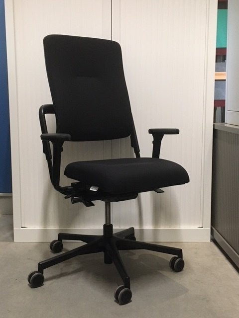Grahl Xenium Bureaustoel nieuw gestoffeerd!