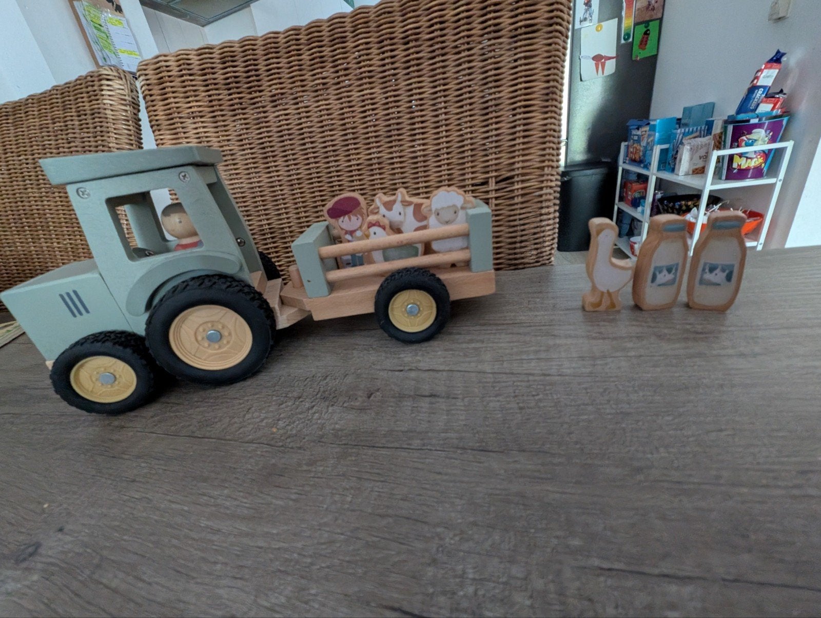 Little Dutch Houten tractor met aanhanger en boerderijdieren, Ophalen